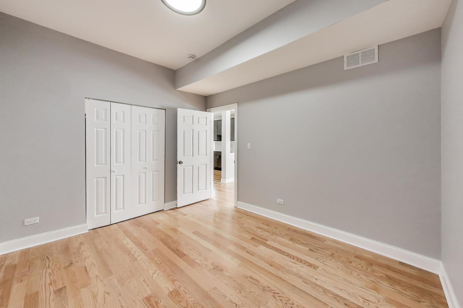 5828 W Iowa Street, Chicago, IL 60651