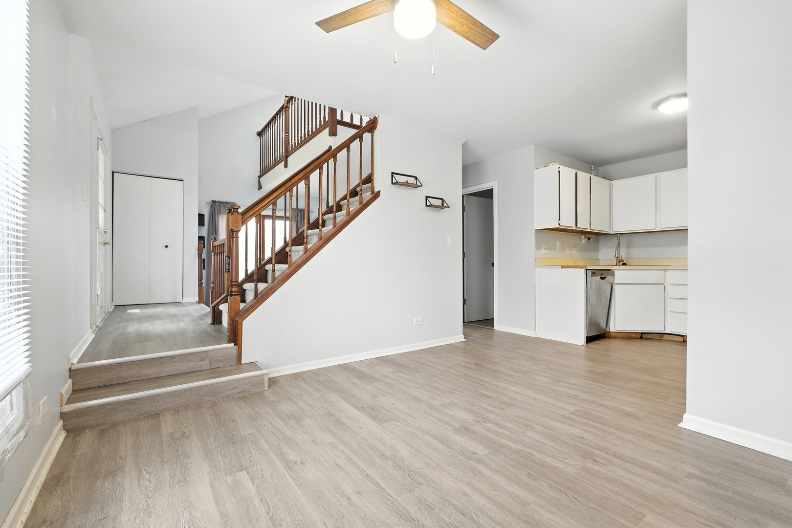2628 College Hill Circle, Schaumburg, IL 60173
