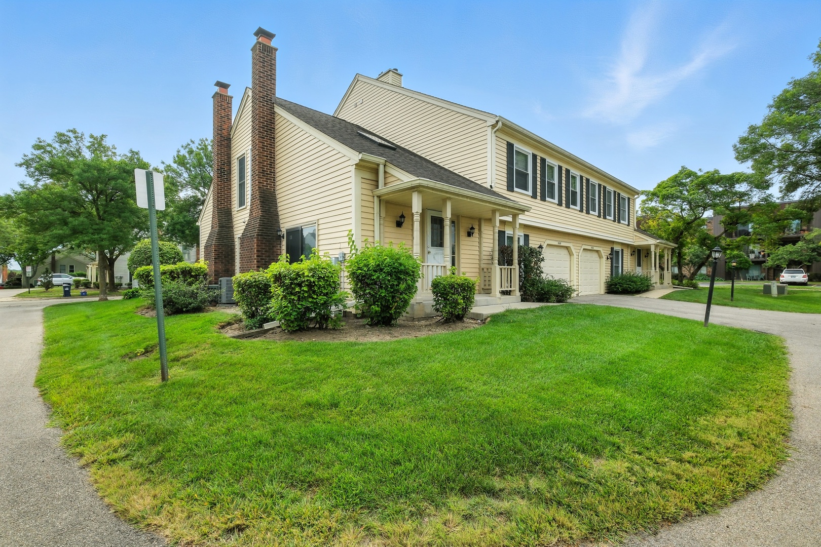 2628 College Hill Circle, Schaumburg, IL 60173