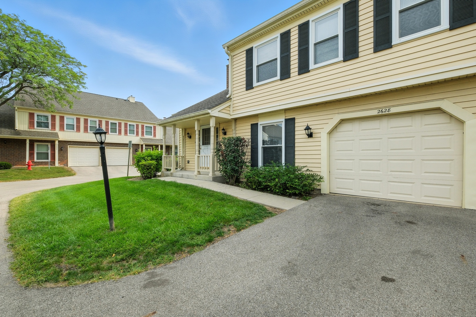 2628 College Hill Circle, Schaumburg, IL 60173