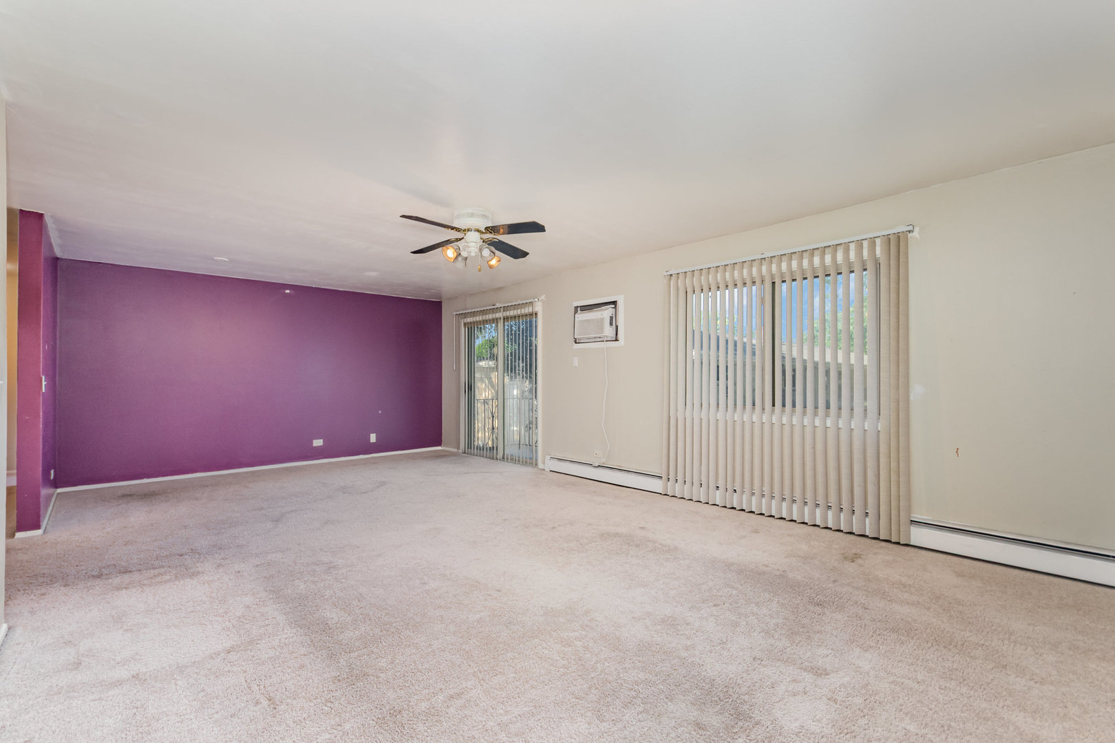 5740 Concord Lane #12, Clarendon Hills, IL 60514