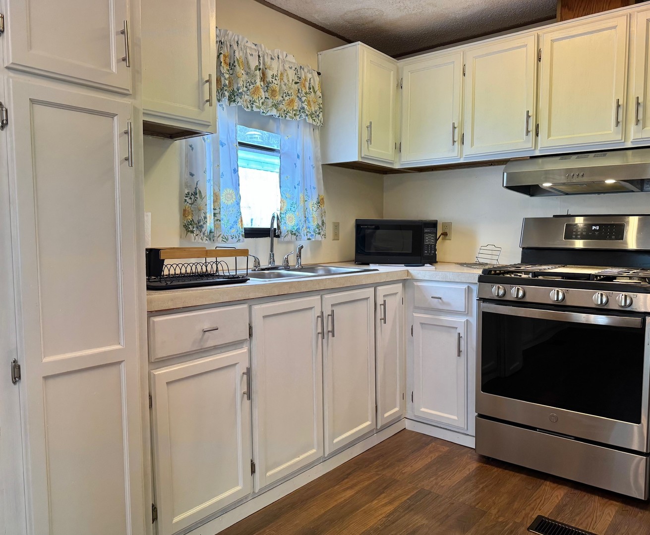 2993 Curtis Street #44B, Des Plaines, IL 60018