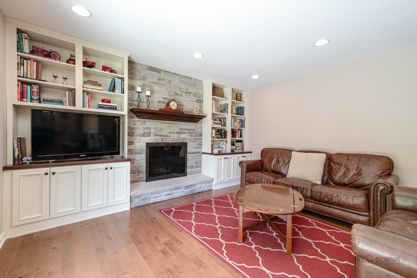 252 Nita Lane, Libertyville, IL 60048