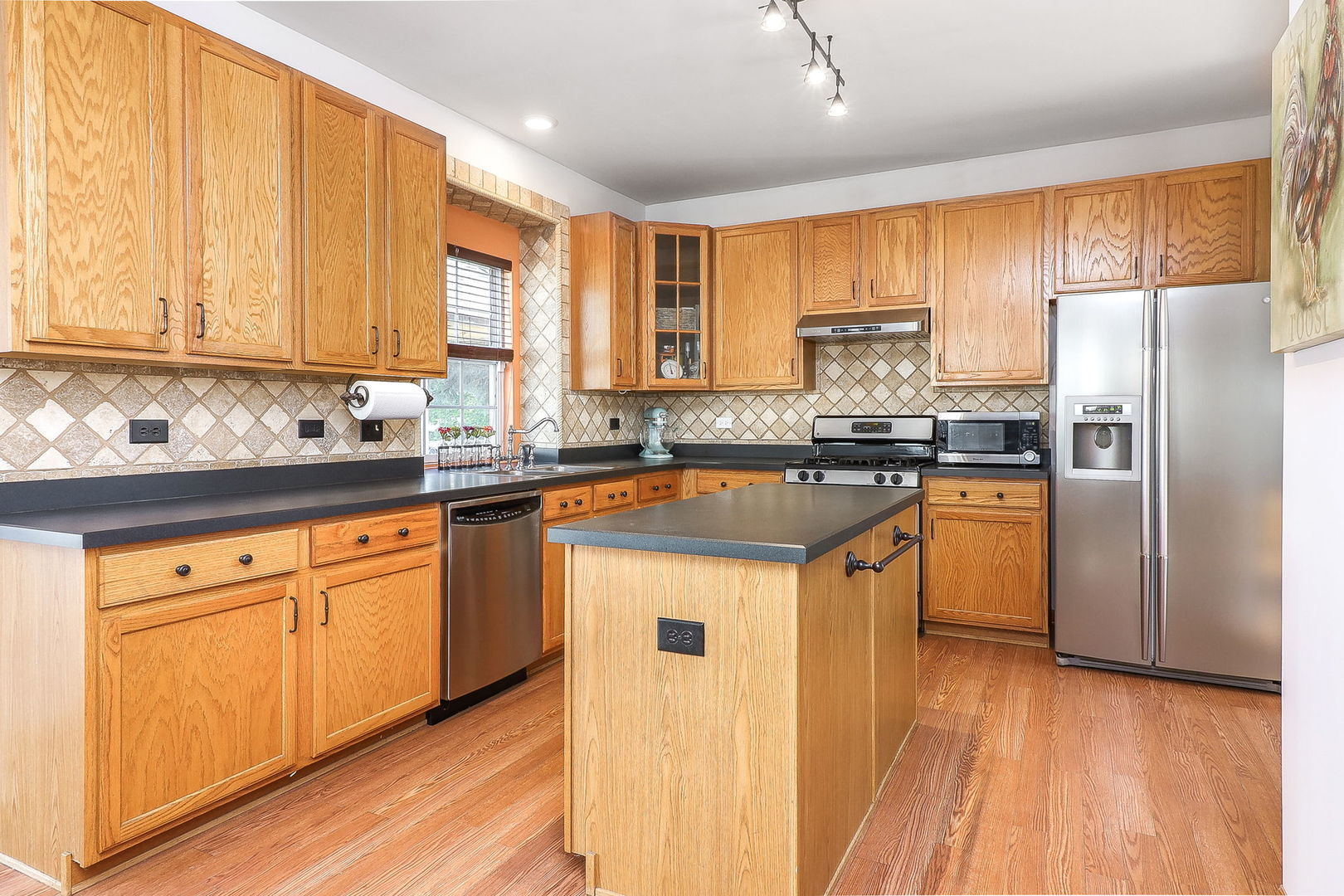 406 S Palmer Drive, Bolingbrook, IL 60490