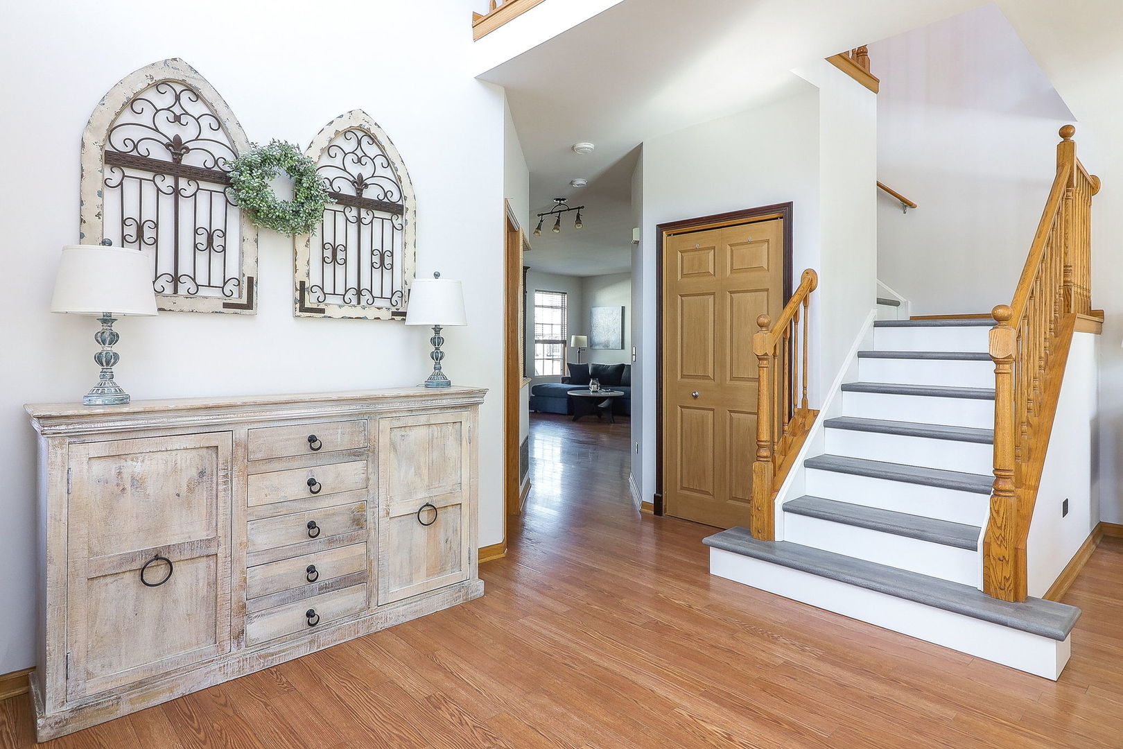 406 S Palmer Drive, Bolingbrook, IL 60490