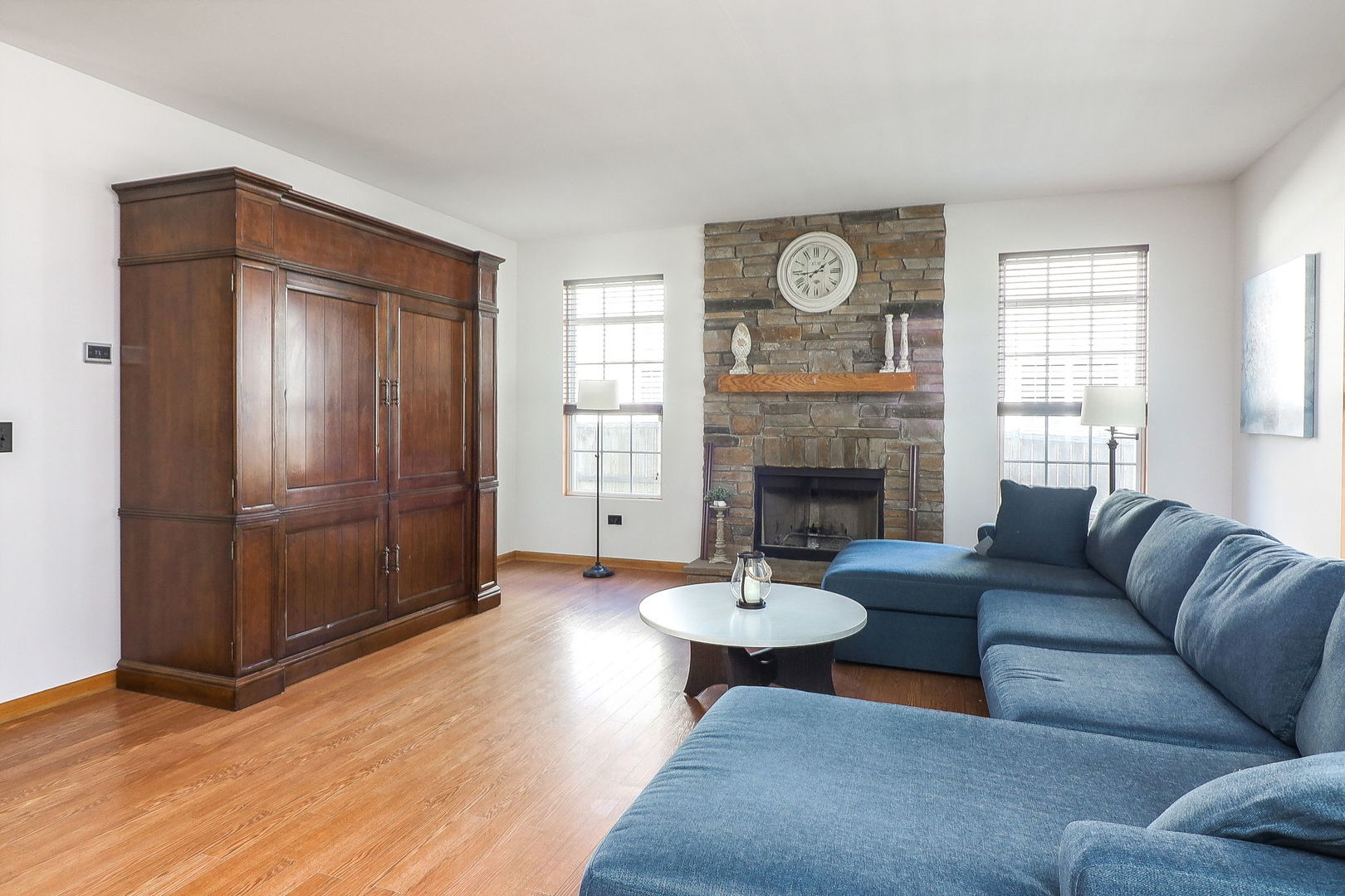 406 S Palmer Drive, Bolingbrook, IL 60490