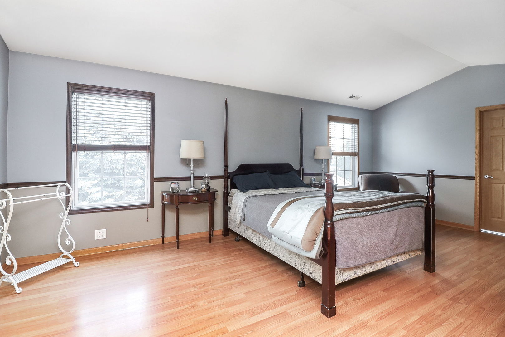 406 S Palmer Drive, Bolingbrook, IL 60490