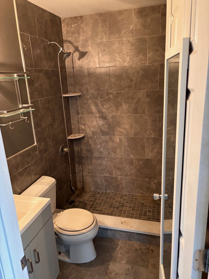 47 Nassau Colony Drive #8, Fox Lake, IL 60020