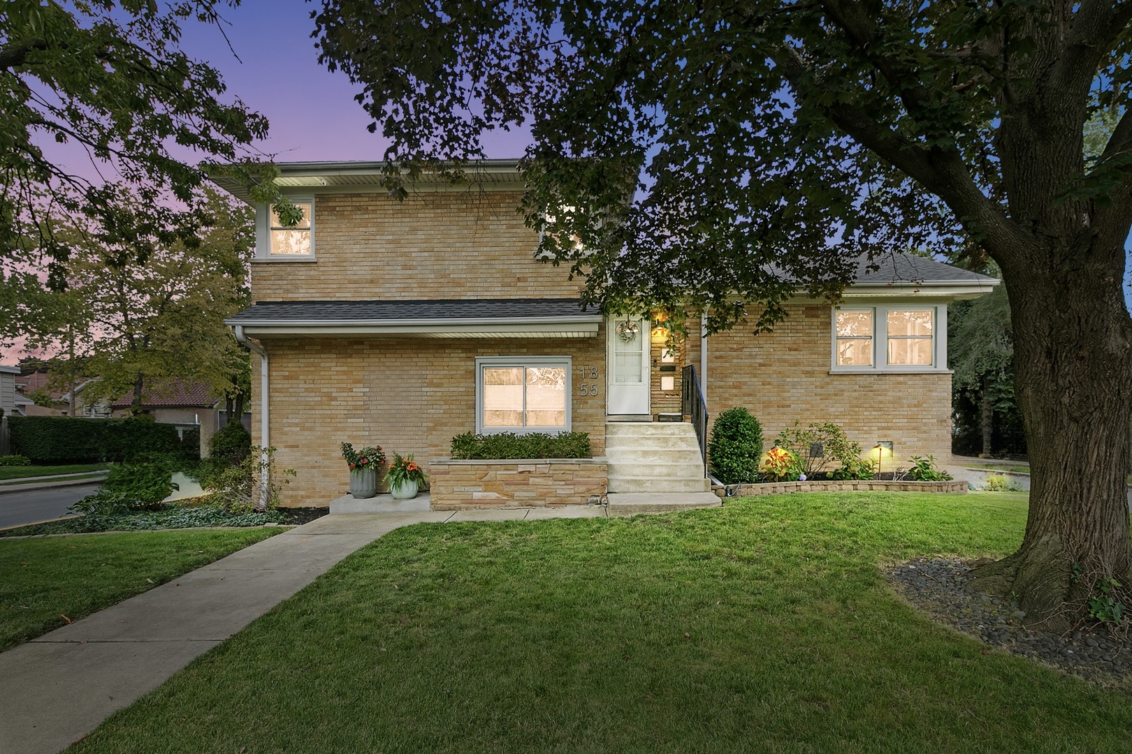 1855 Ridgeland Avenue, Berwyn, IL 60402