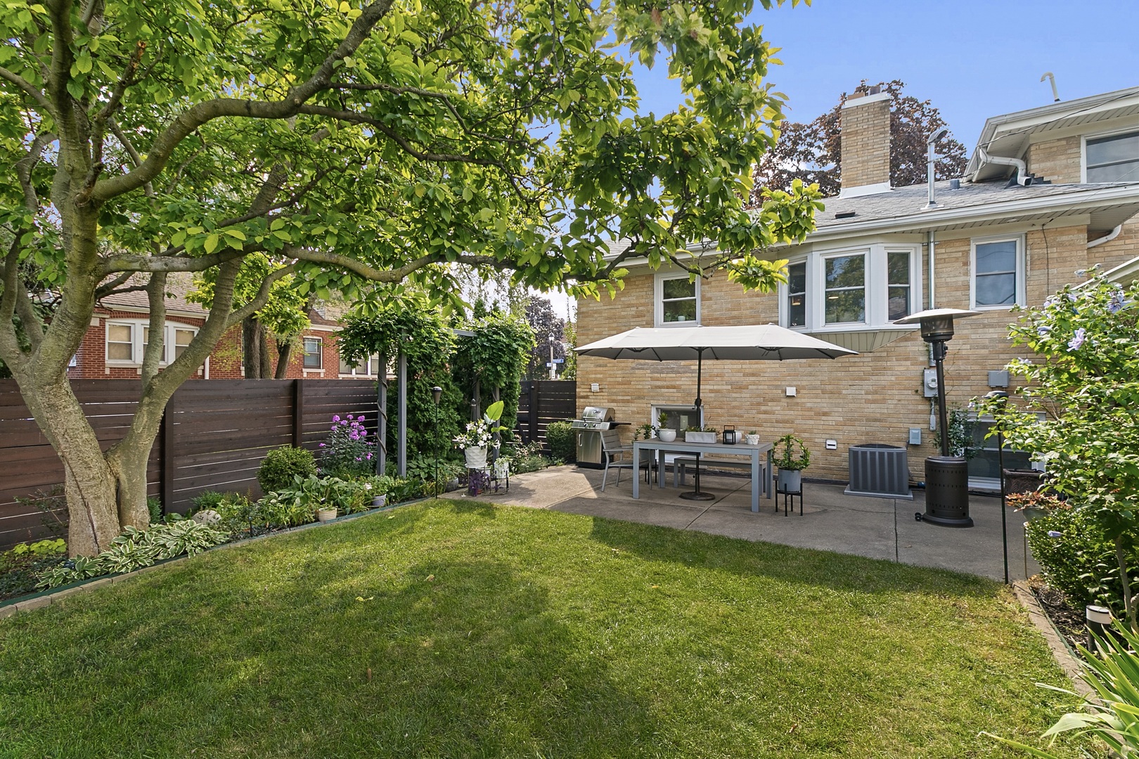 1855 Ridgeland Avenue, Berwyn, IL 60402