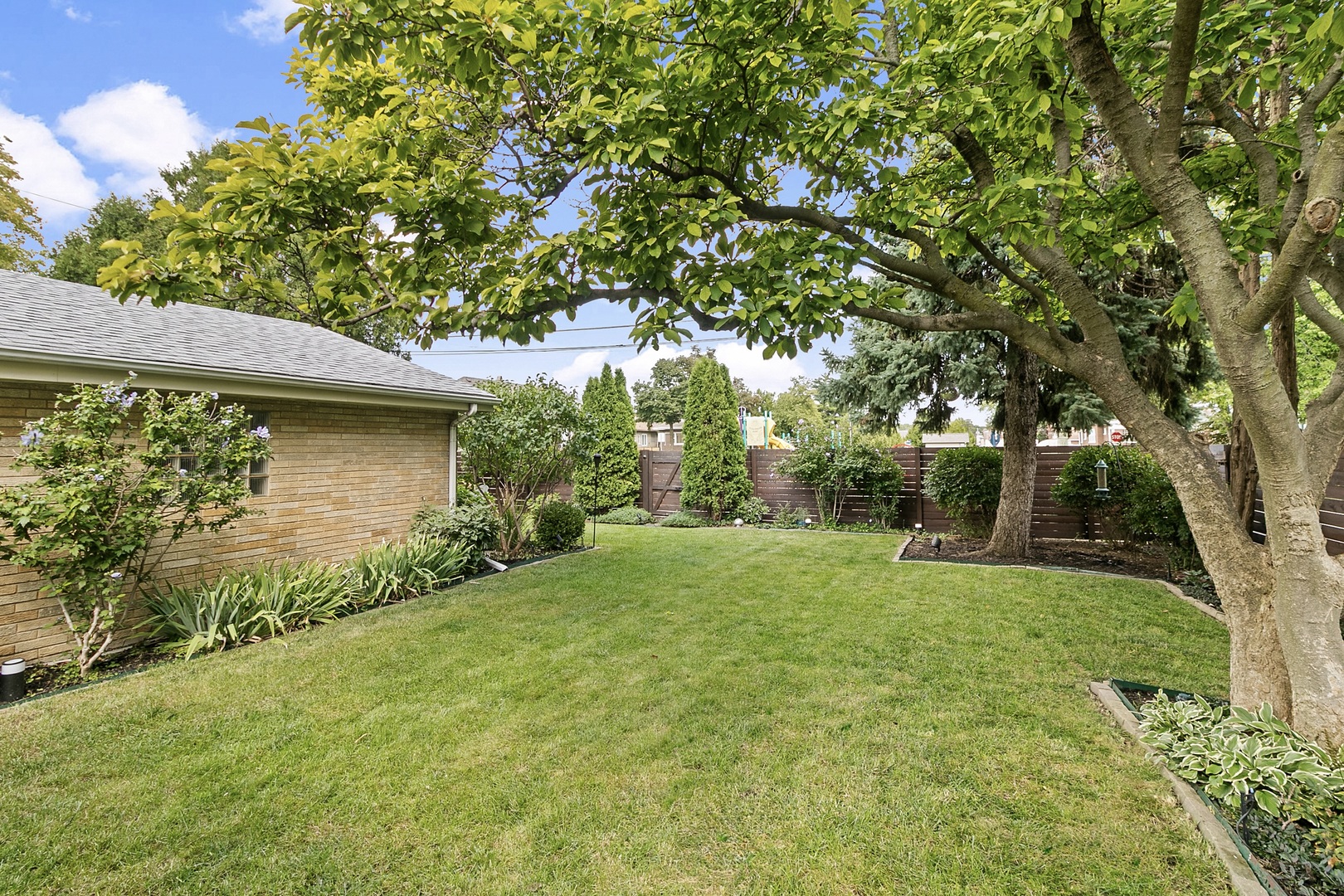 1855 Ridgeland Avenue, Berwyn, IL 60402
