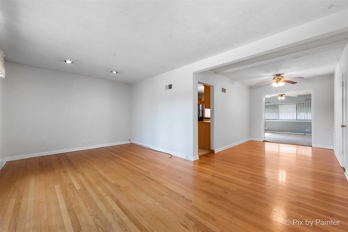2130 Mandel Avenue, Westchester, IL 60154