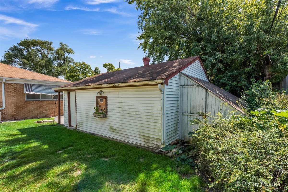 2130 Mandel Avenue, Westchester, IL 60154