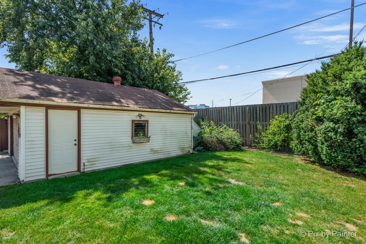 2130 Mandel Avenue, Westchester, IL 60154