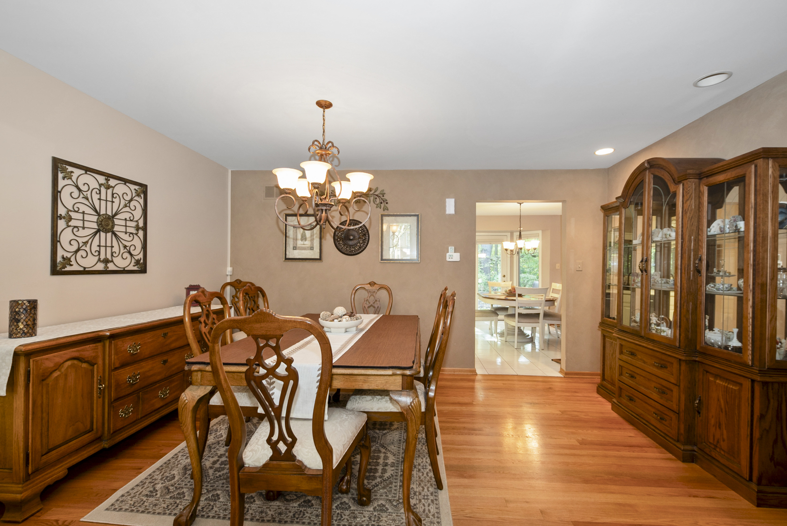 9051 Archer Avenue, Willow Springs, IL 60480