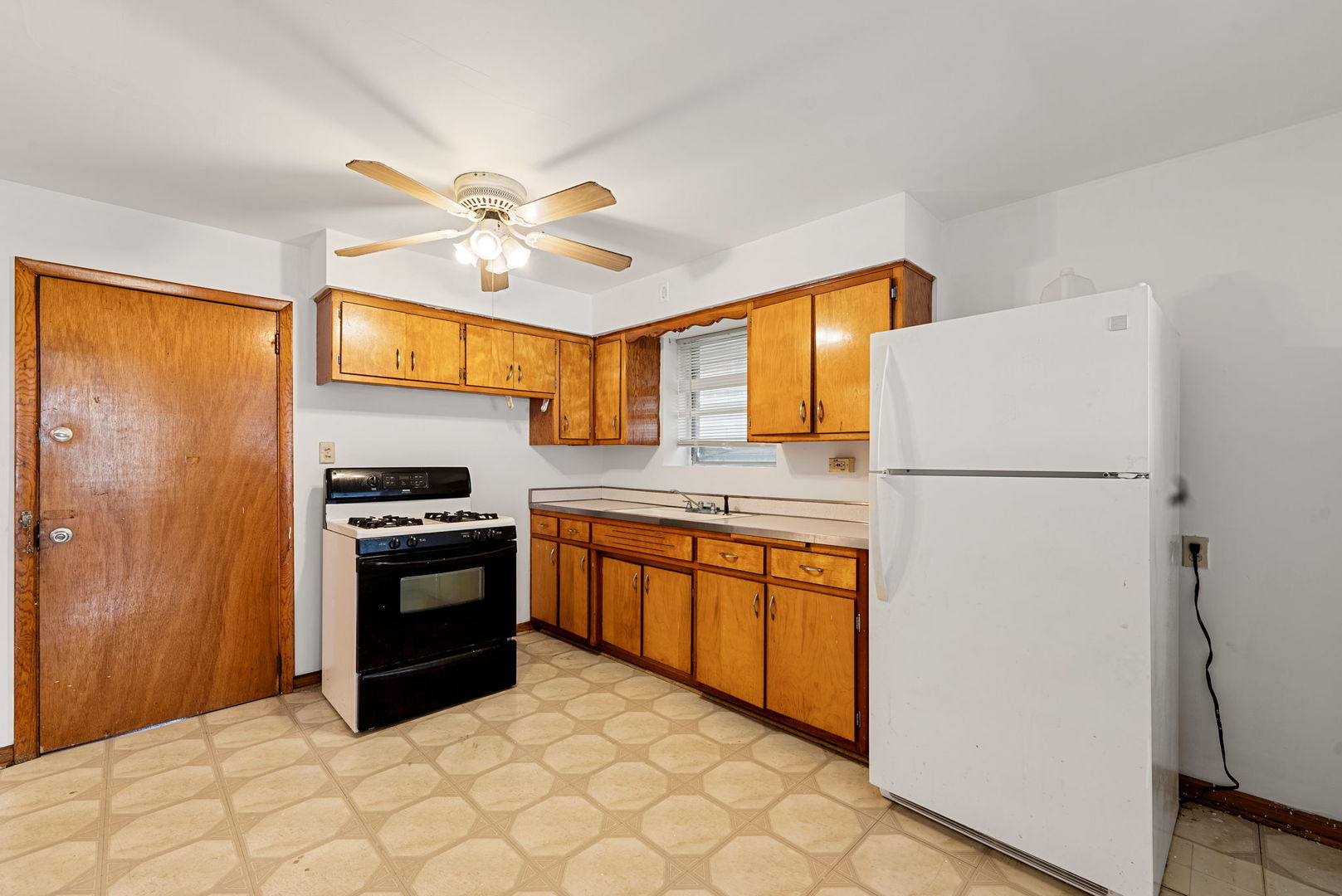 1833 Oak Park Avenue, Berwyn, IL 60402