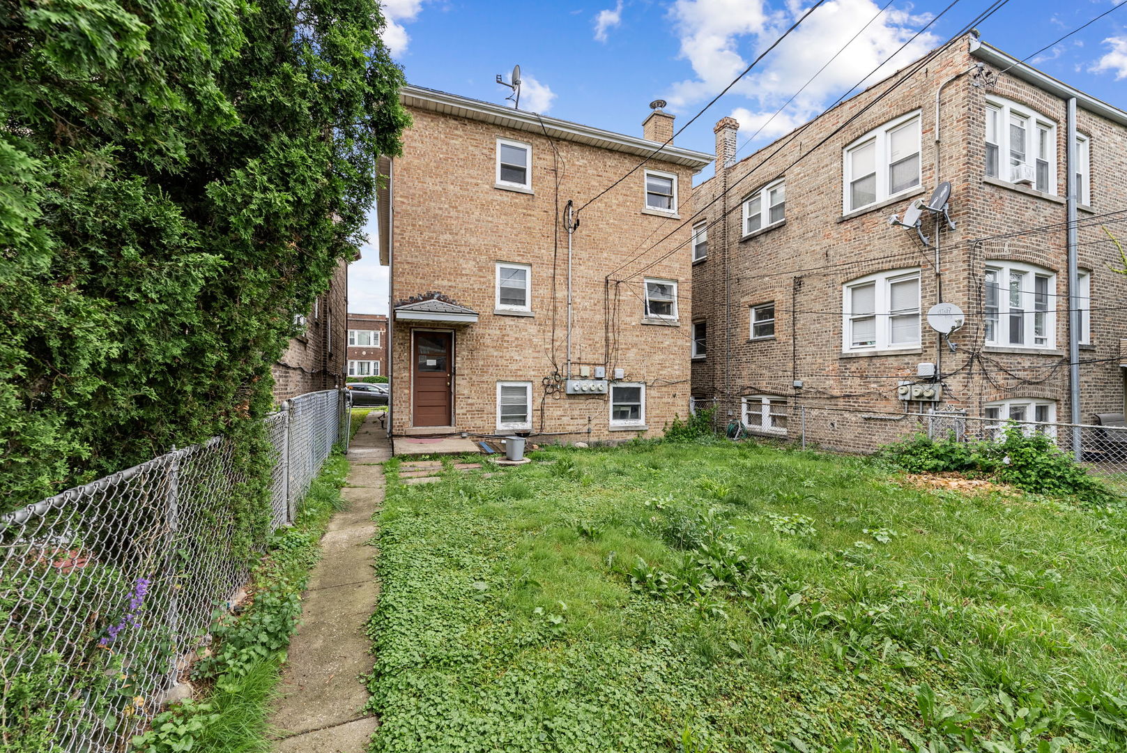 1833 Oak Park Avenue, Berwyn, IL 60402