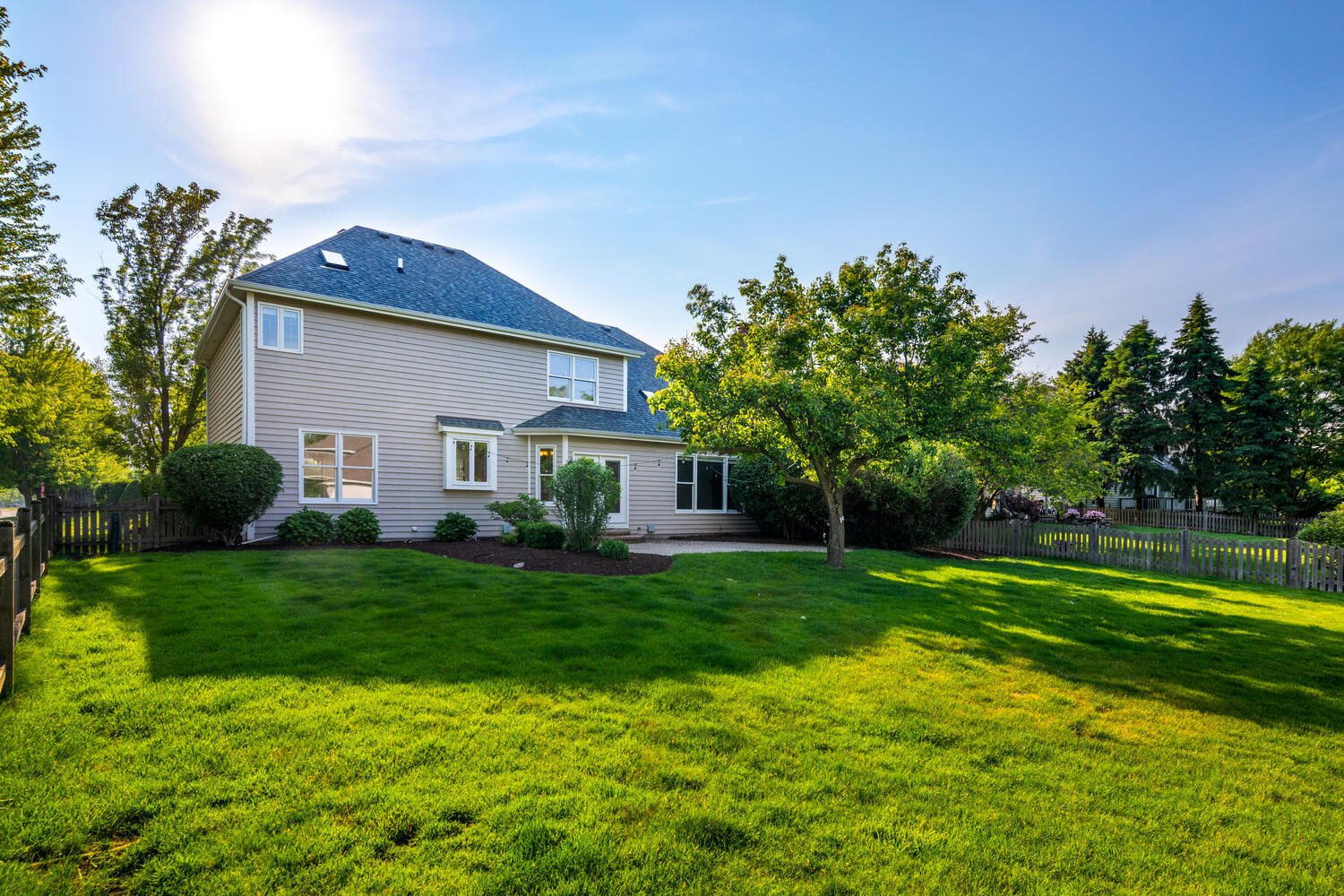 2203 FOX BORO Lane, Naperville, IL 60564