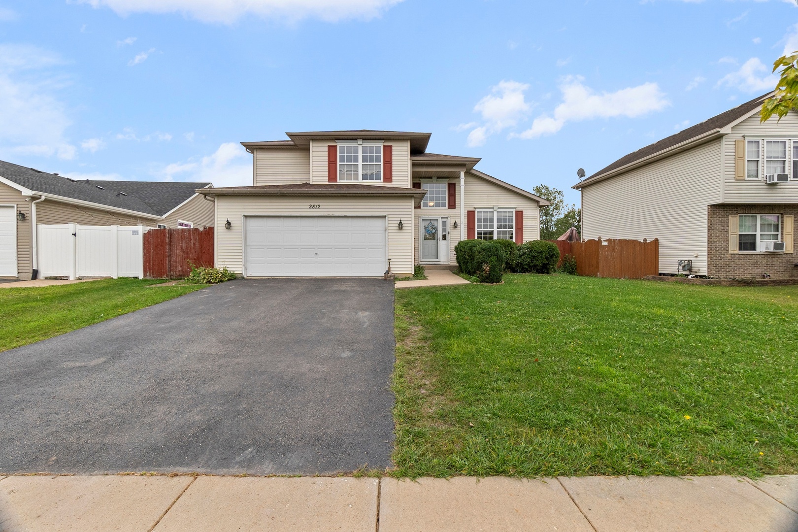 2812 Clearview Drive, Joliet, IL 60436
