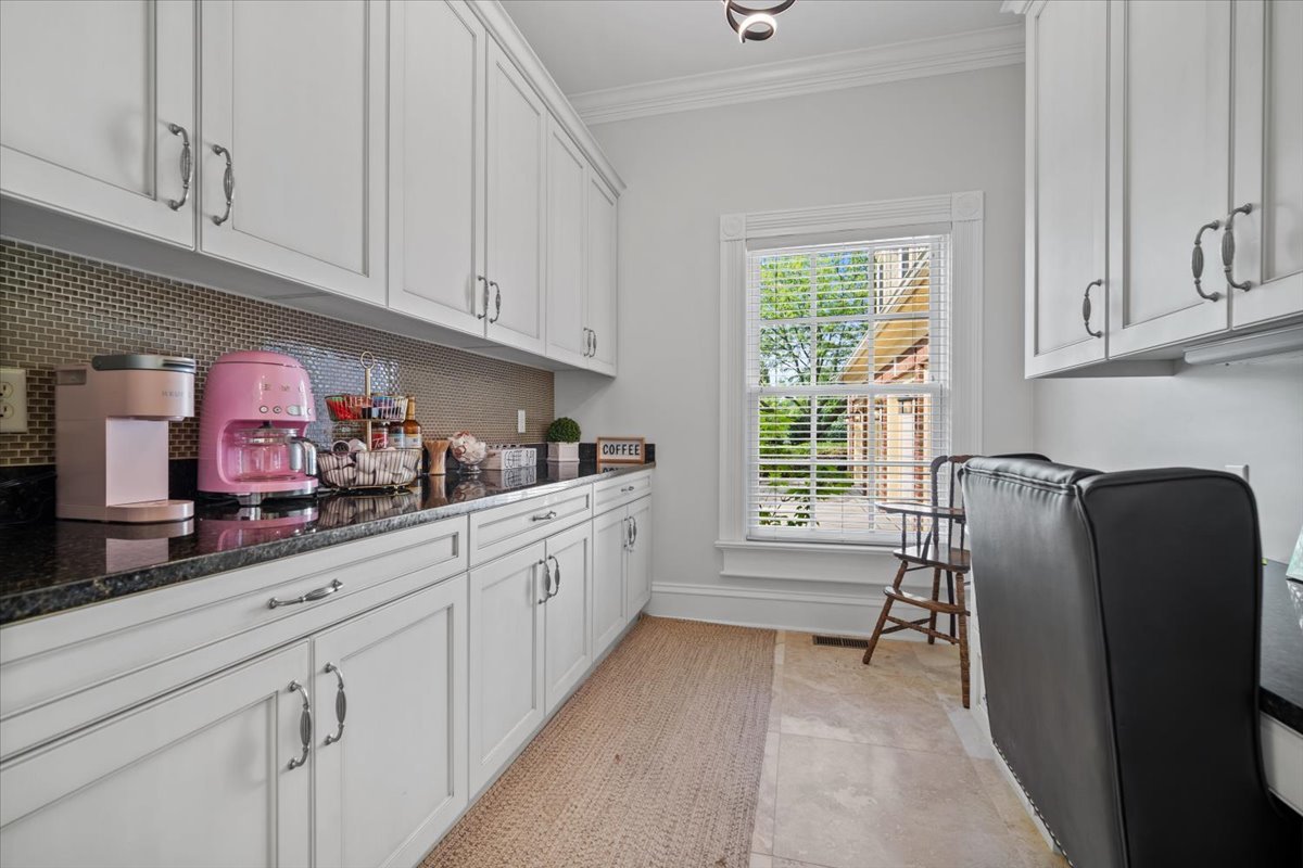 1 Worthington Court, Bloomington, IL 61704