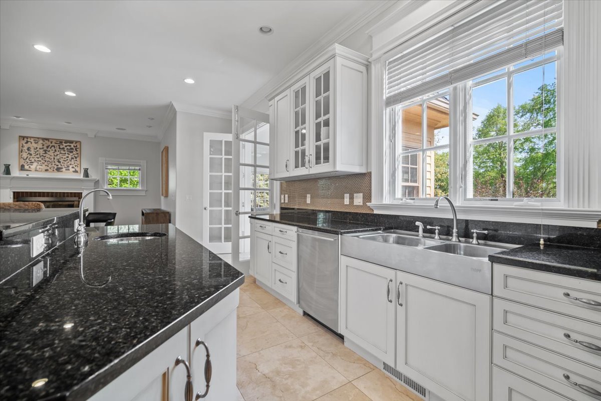 1 Worthington Court, Bloomington, IL 61704