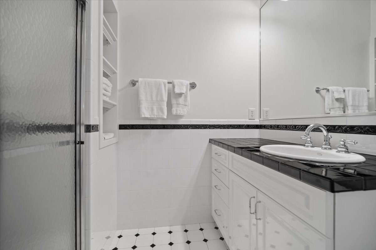 1 Worthington Court, Bloomington, IL 61704