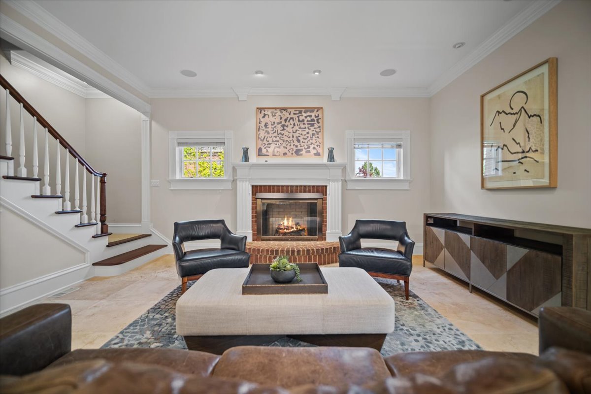 1 Worthington Court, Bloomington, IL 61704