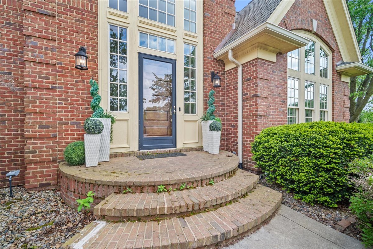 1 Worthington Court, Bloomington, IL 61704