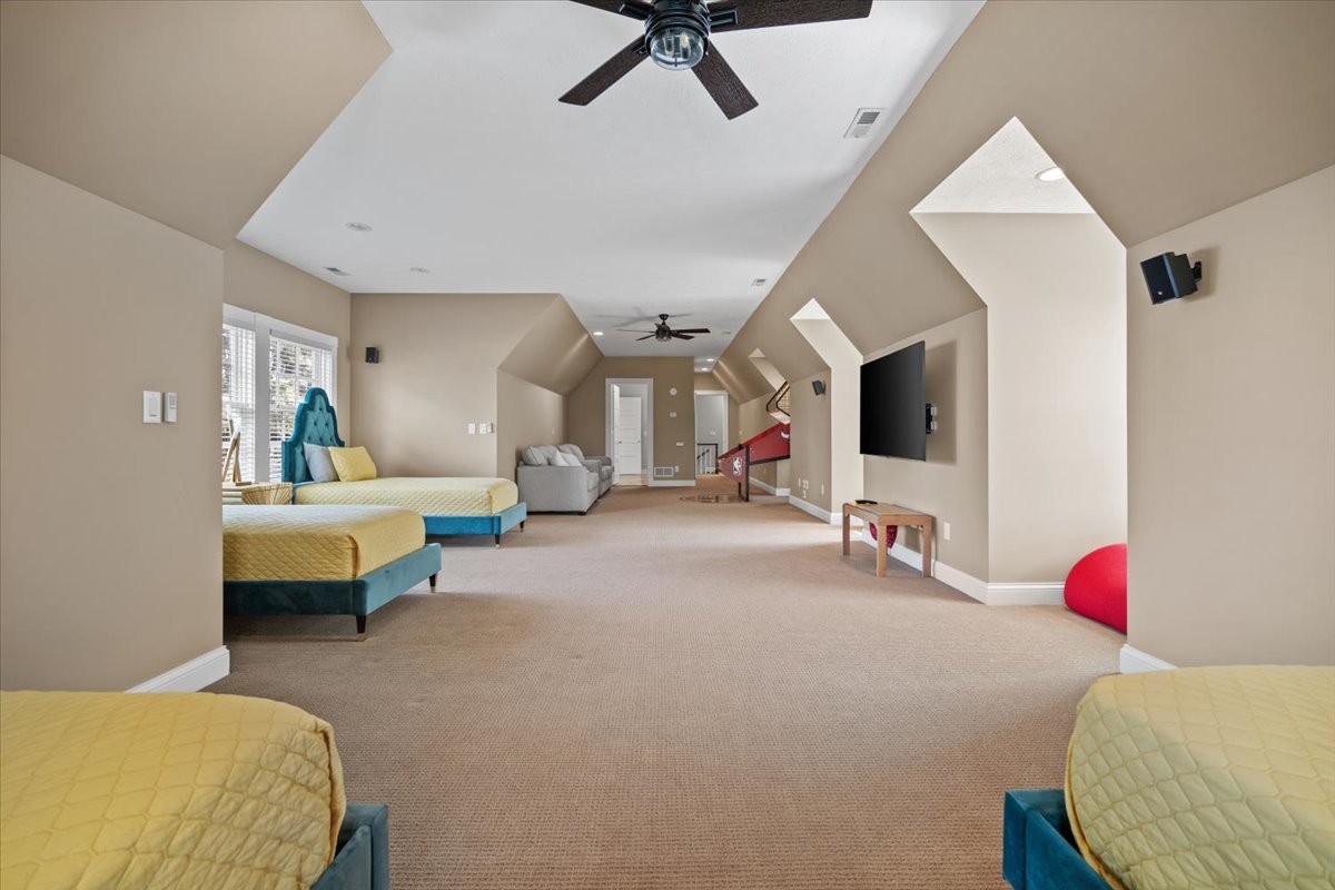 1 Worthington Court, Bloomington, IL 61704