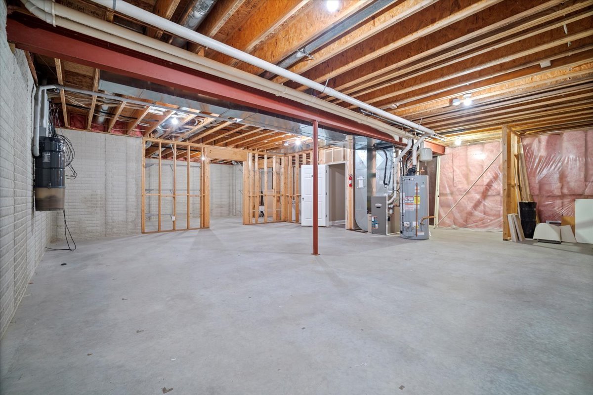 1 Worthington Court, Bloomington, IL 61704