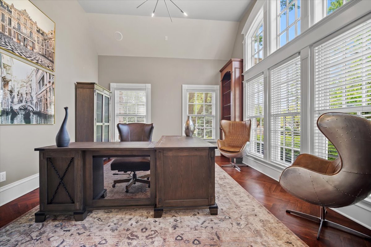 1 Worthington Court, Bloomington, IL 61704