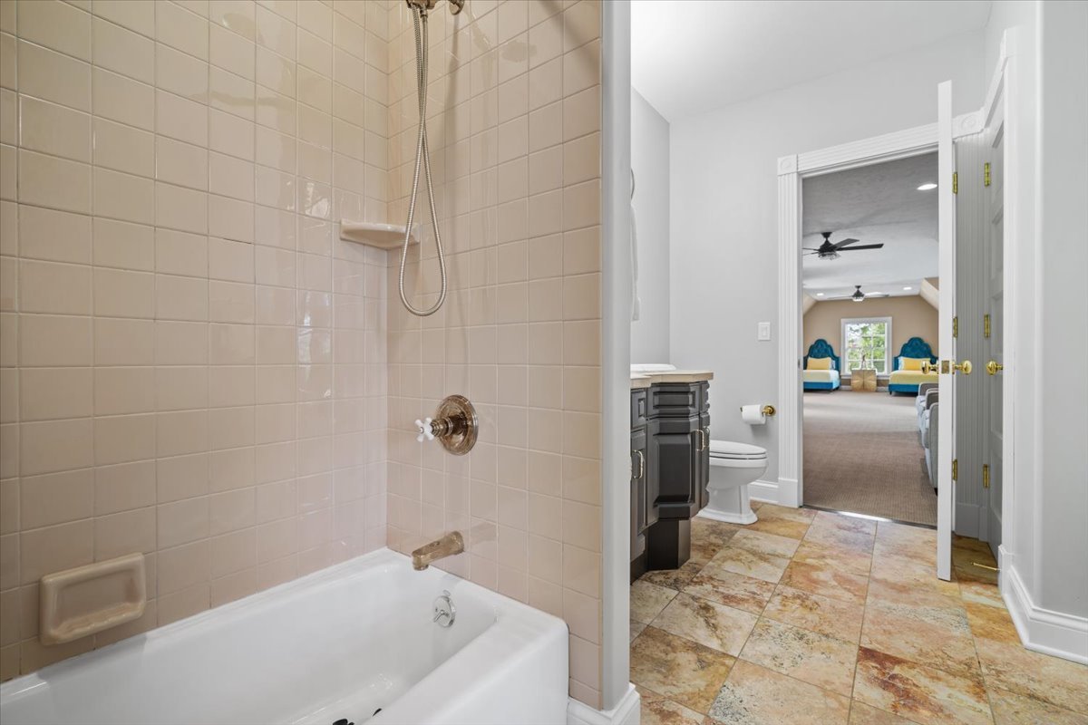 1 Worthington Court, Bloomington, IL 61704