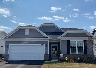 2810 Spring Circle South, Lindenhurst, IL 60046
