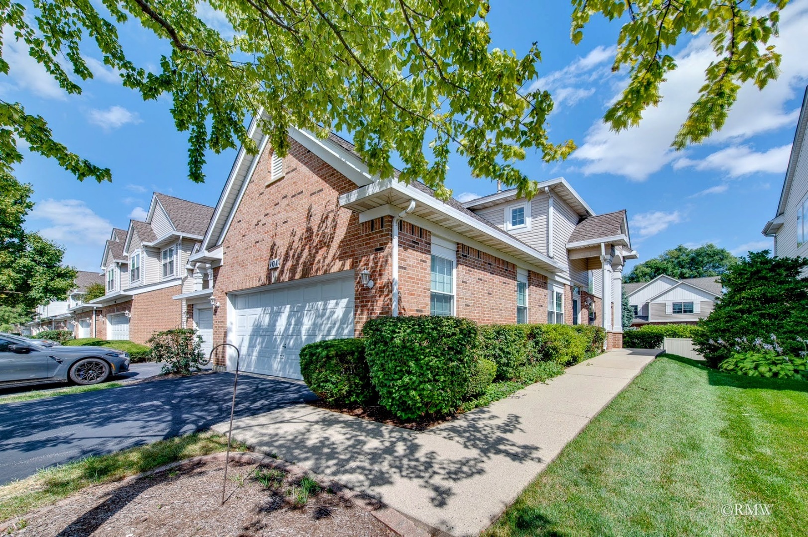 101 Bay Drive, Itasca, IL 60143