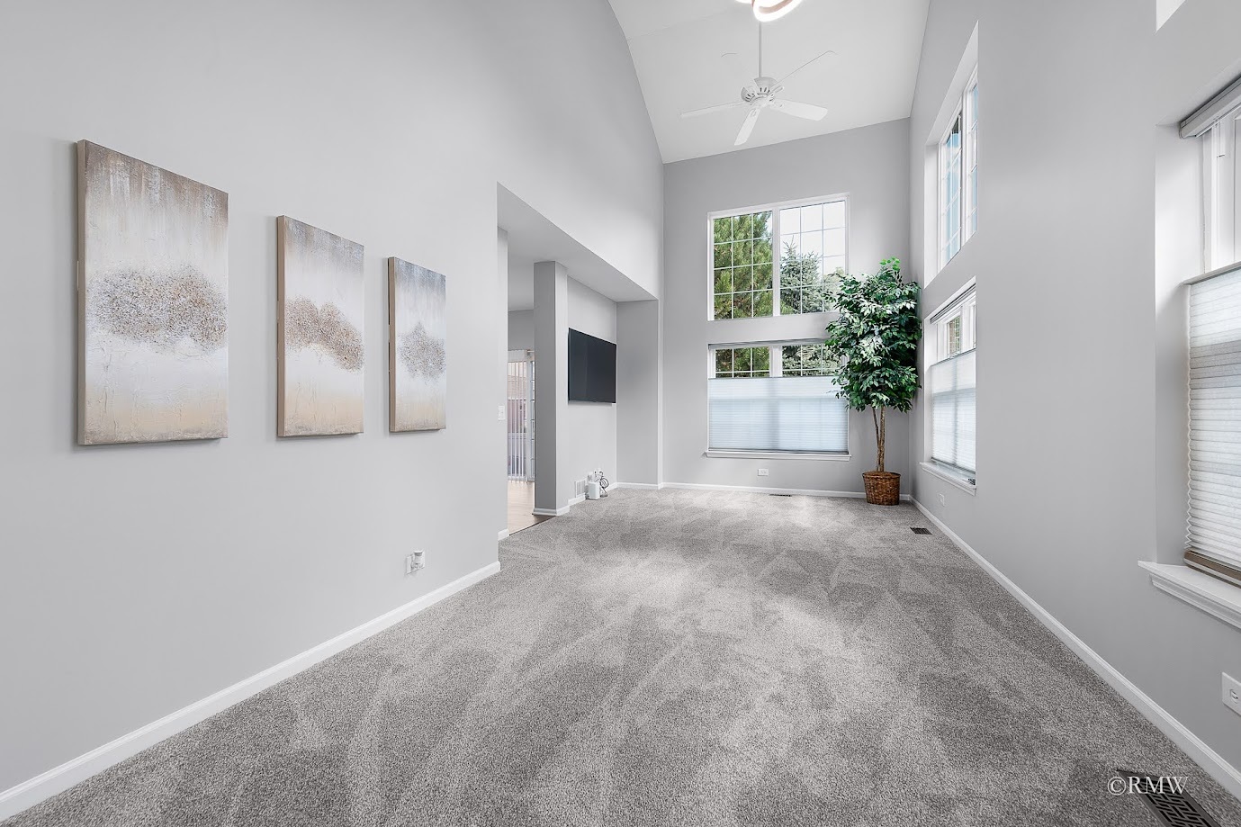 101 Bay Drive, Itasca, IL 60143