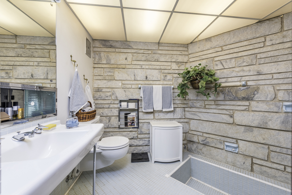 1810 5th Street, Winthrop Harbor, IL 60096