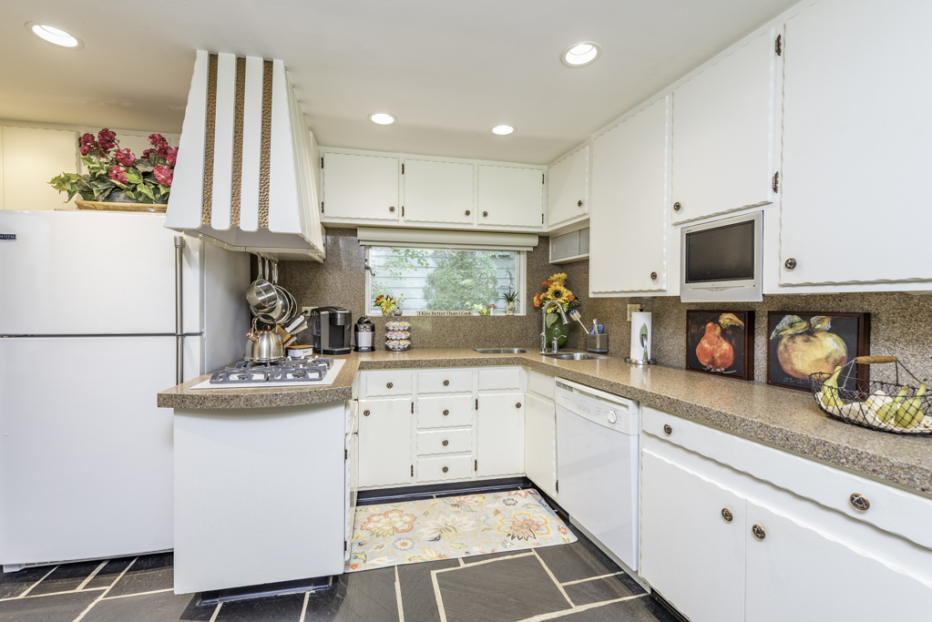 1810 5th Street, Winthrop Harbor, IL 60096