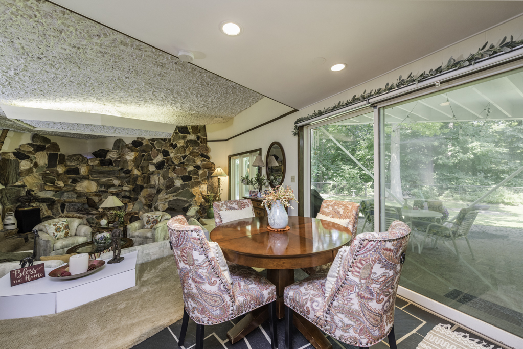 1810 5th Street, Winthrop Harbor, IL 60096