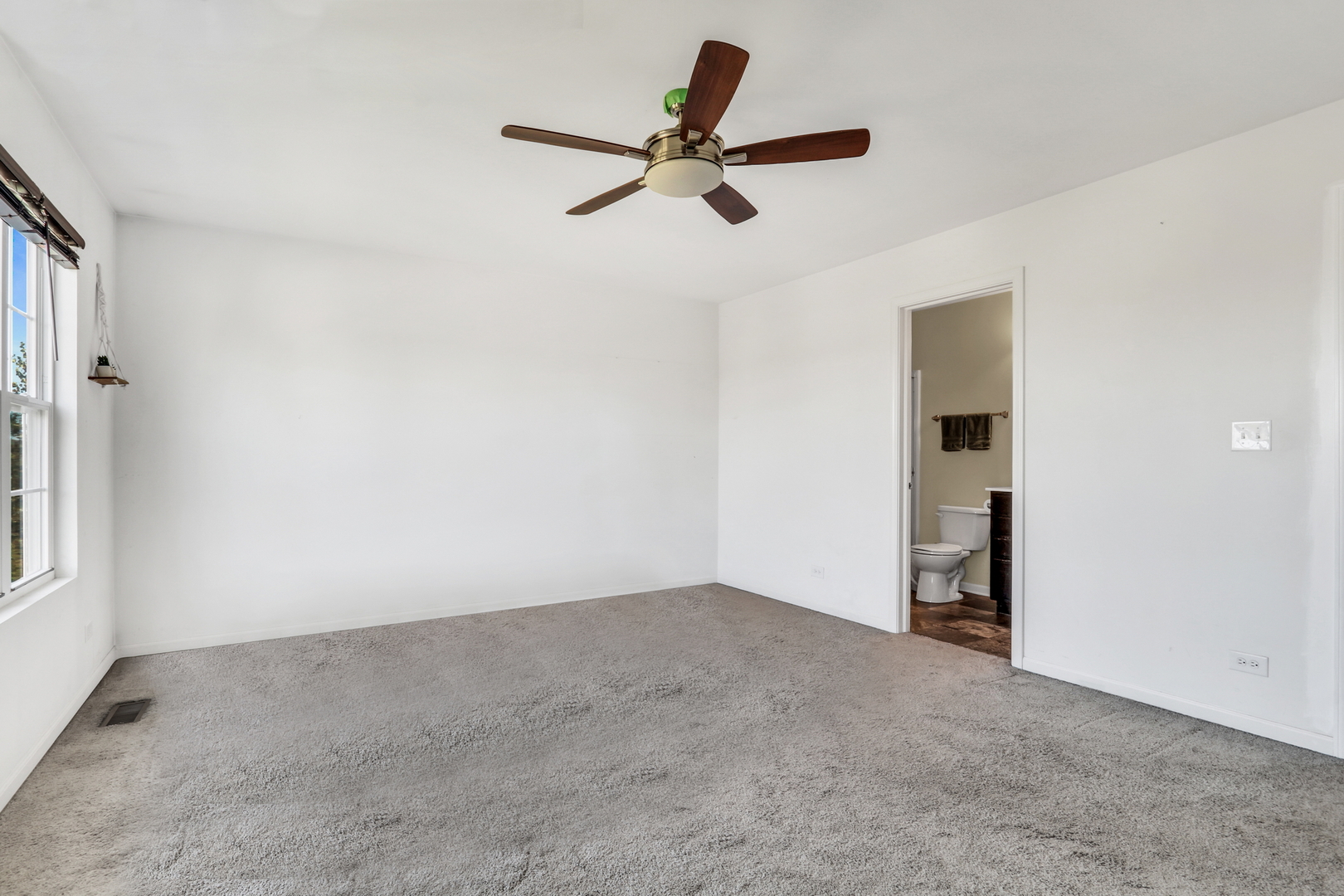 1023 Piccolo Lane, Volo, IL 60073