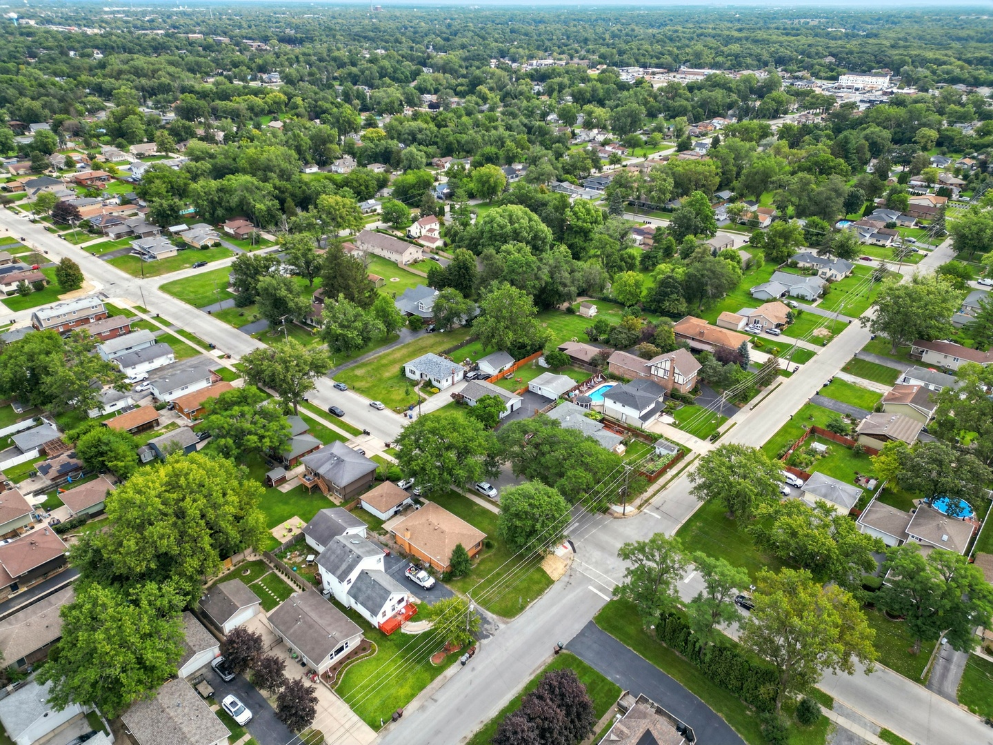 15641 Laramie Avenue, Oak Forest, IL 60452