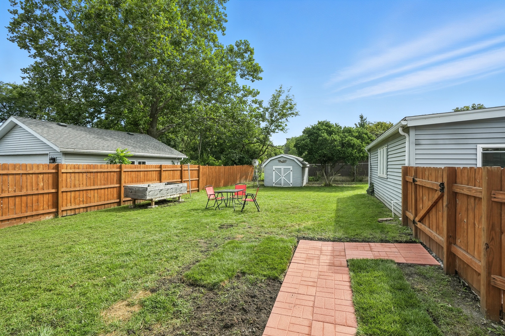 15641 Laramie Avenue, Oak Forest, IL 60452