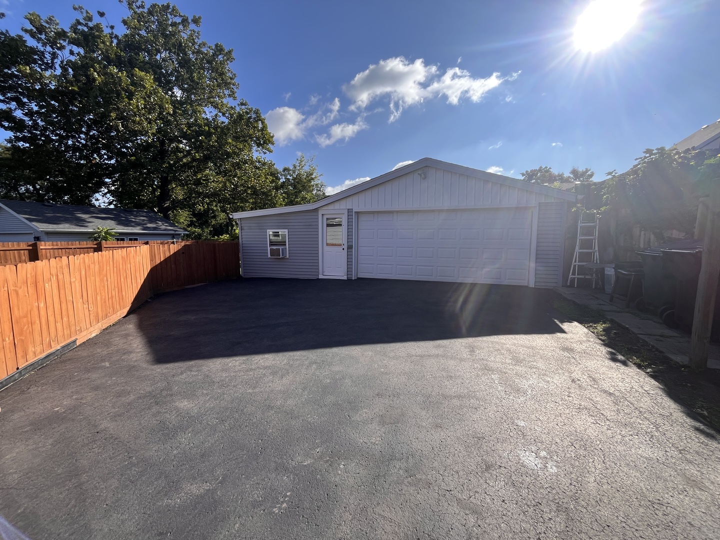 15641 Laramie Avenue, Oak Forest, IL 60452