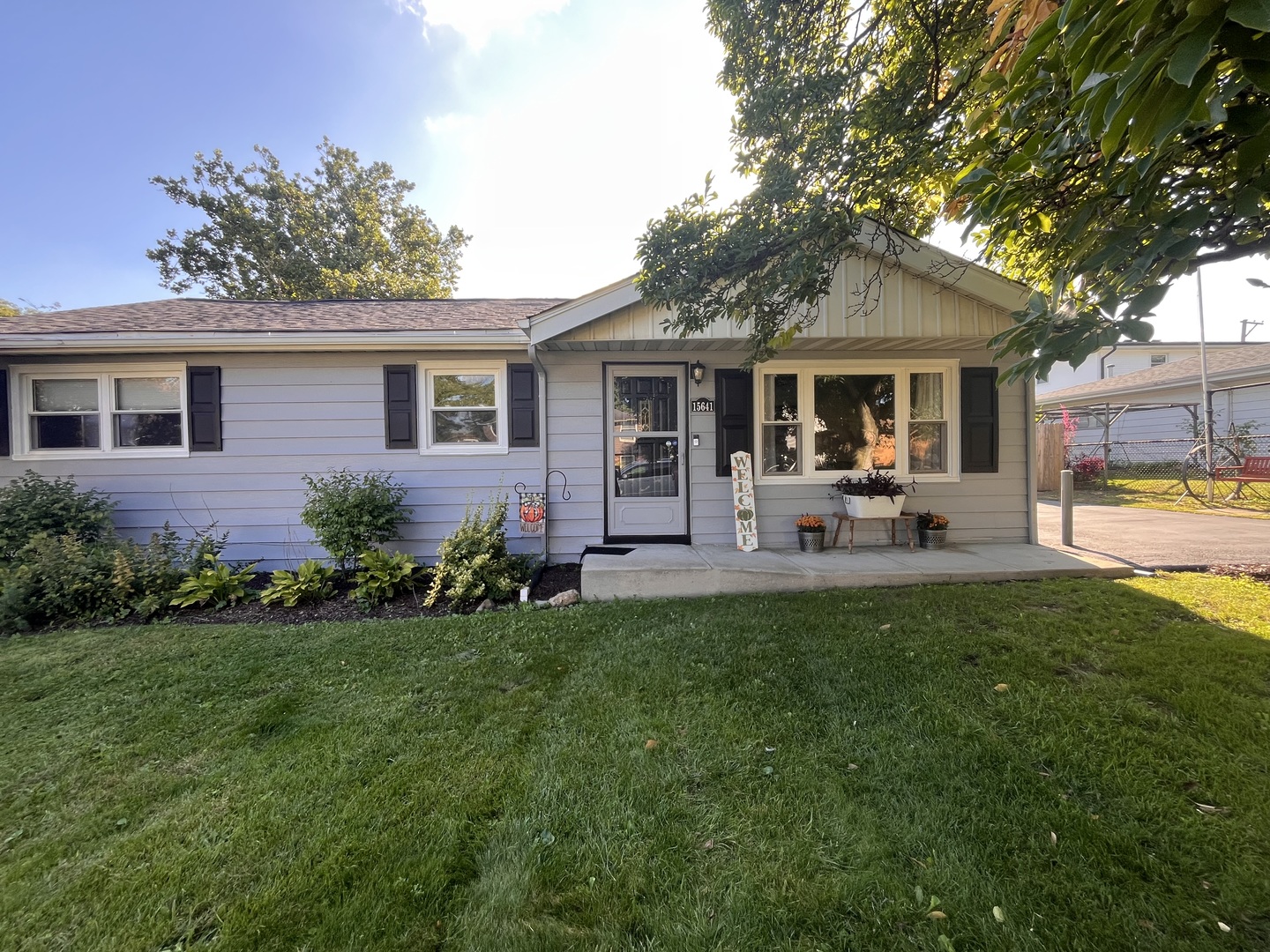 15641 Laramie Avenue, Oak Forest, IL 60452