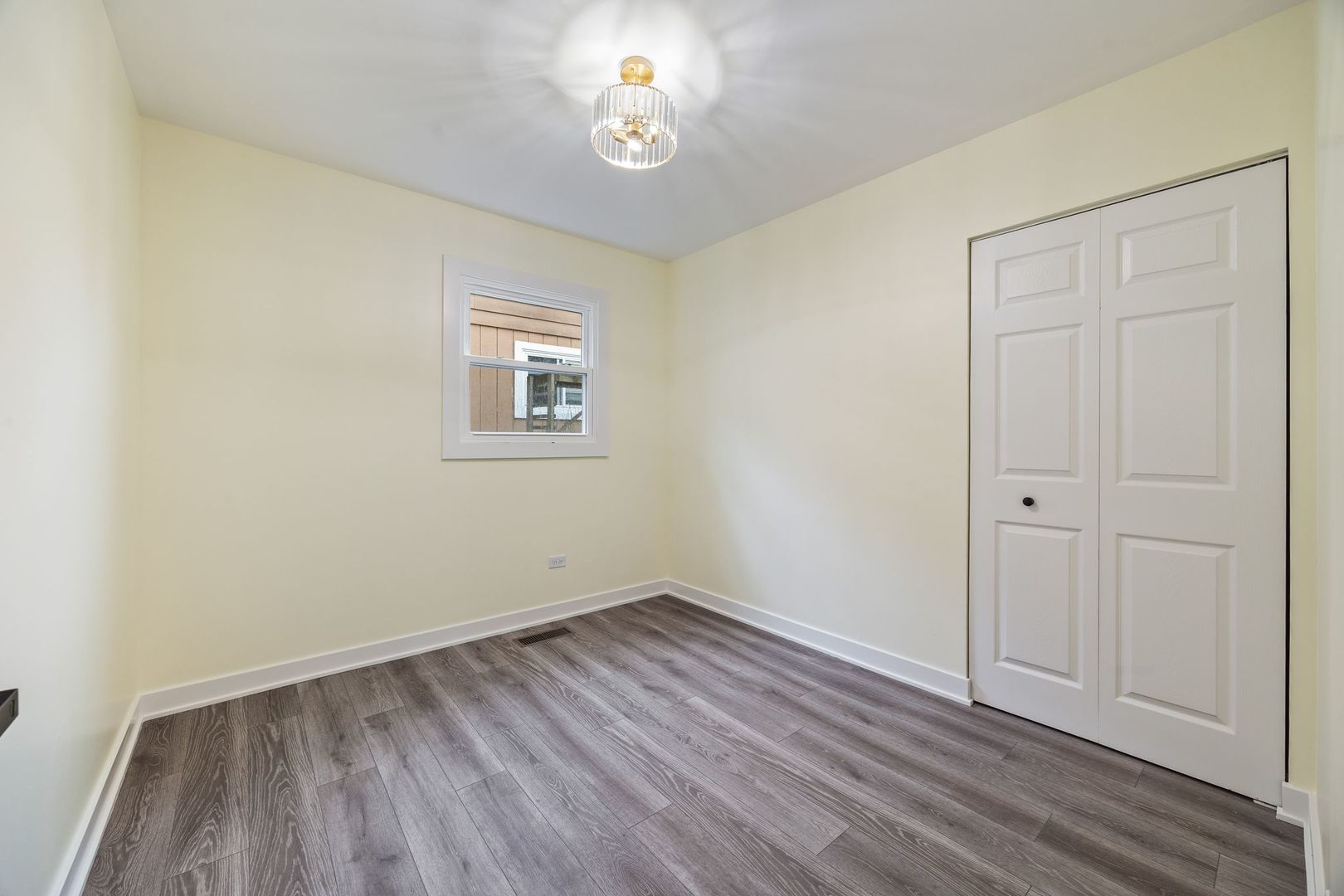 2114 20th Street, Zion, IL 60099