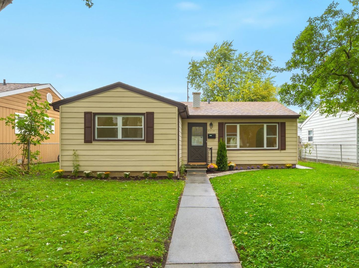 2114 20th Street, Zion, IL 60099