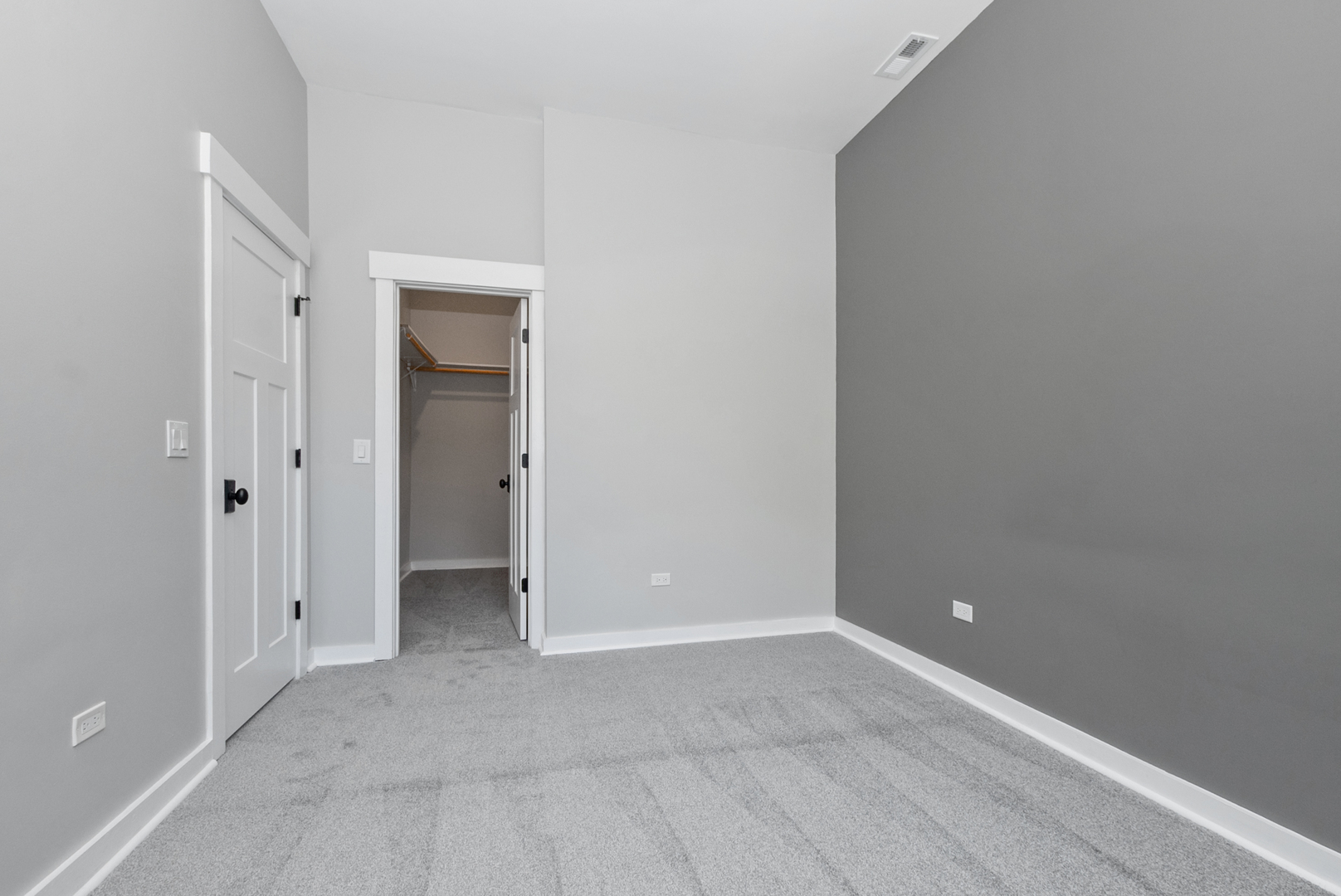 1112 Vinewood Avenue, Willow Springs, IL 60480