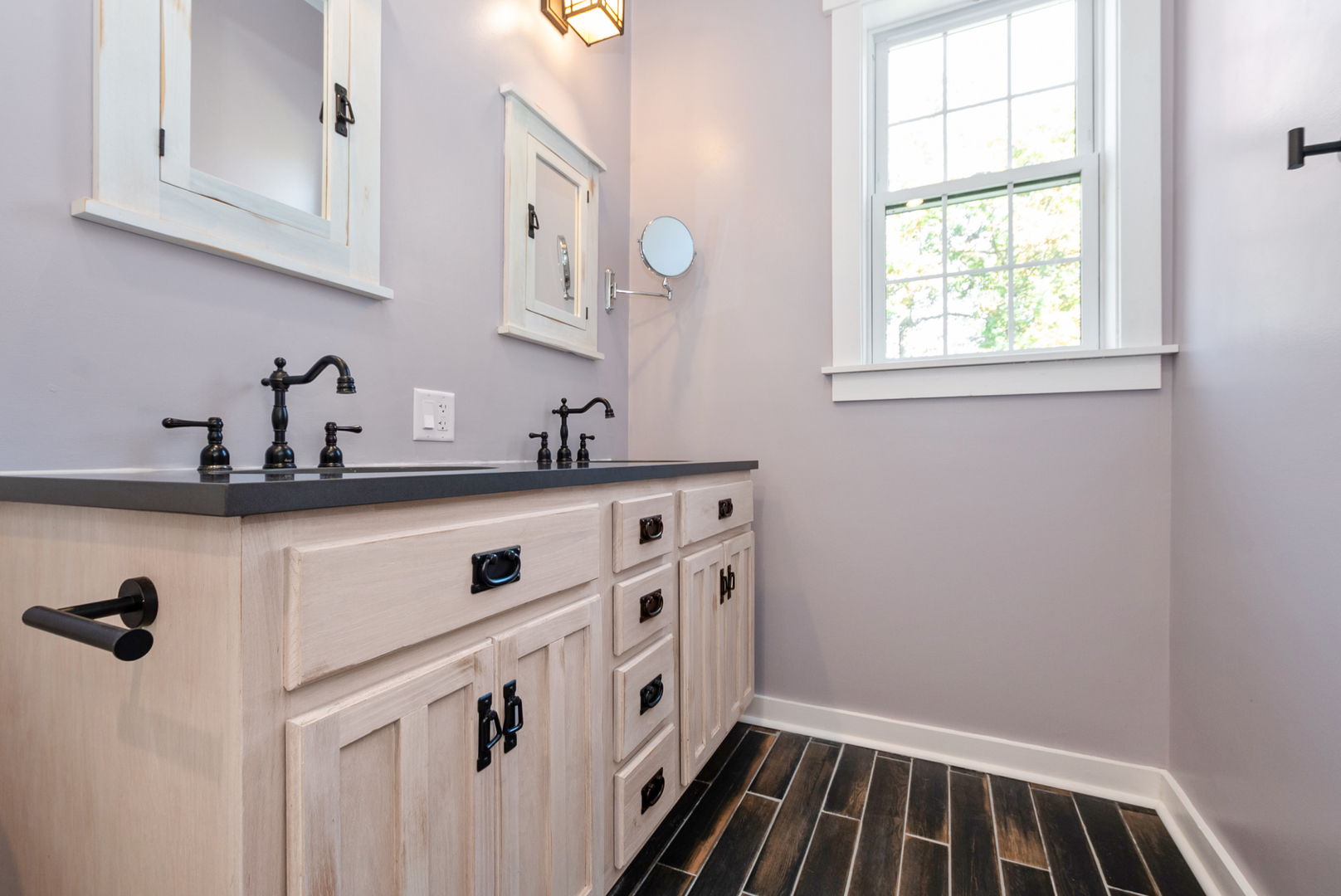 1112 Vinewood Avenue, Willow Springs, IL 60480