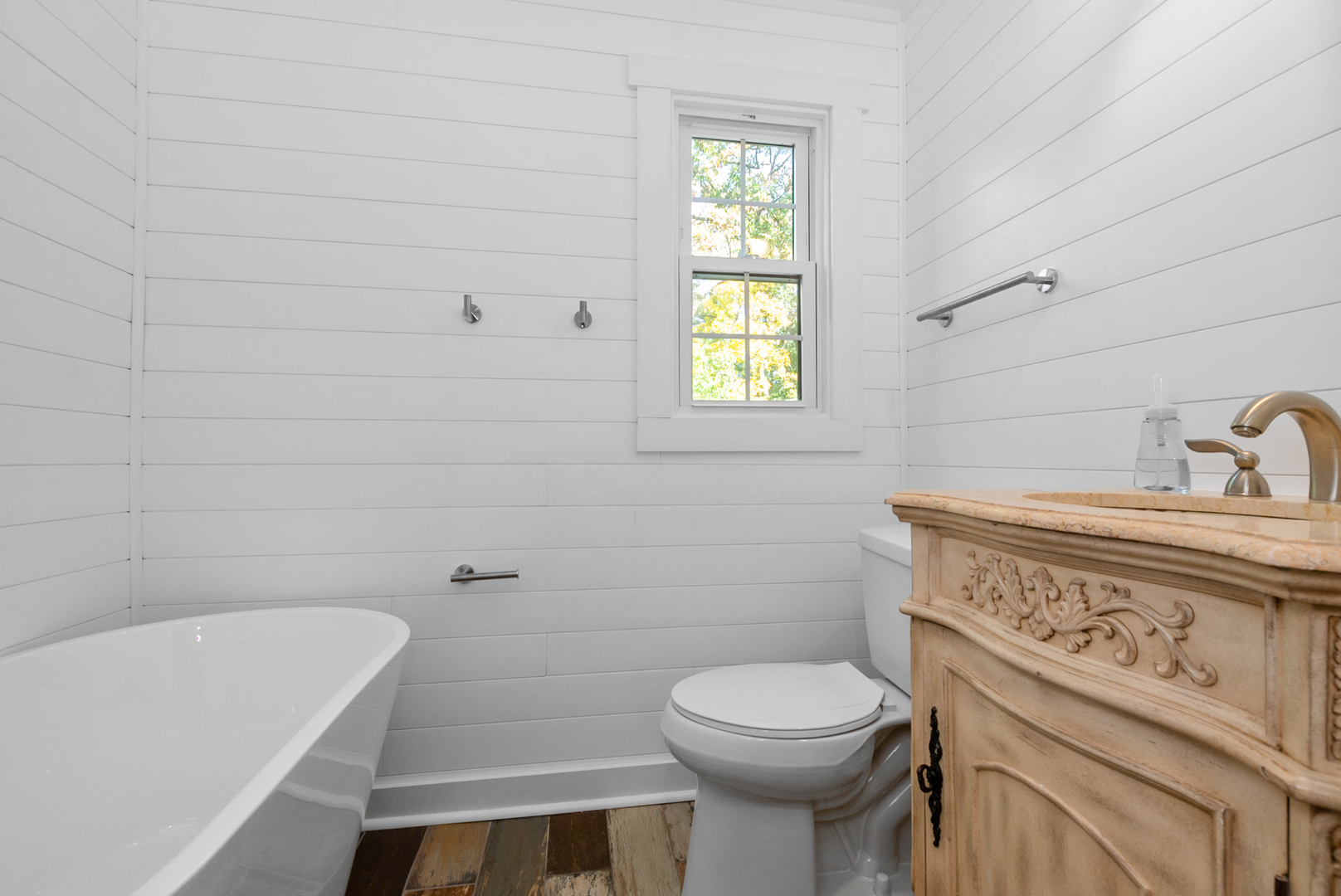 1112 Vinewood Avenue, Willow Springs, IL 60480