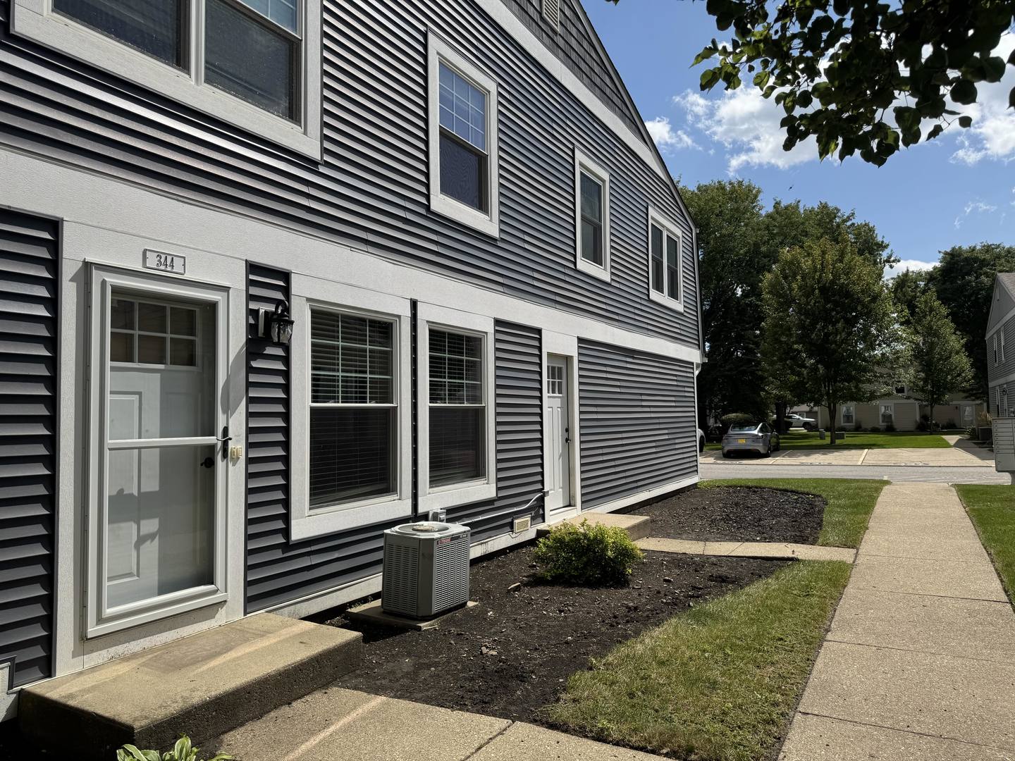 344 Mallard Court, Vernon Hills, IL 60061