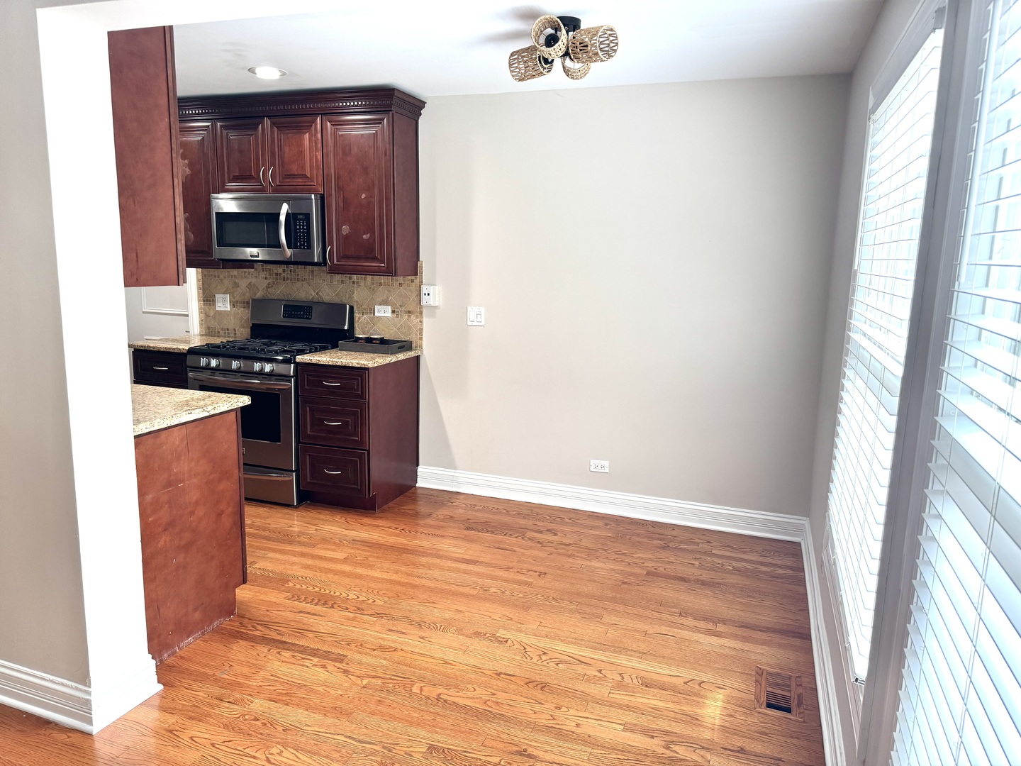 344 Mallard Court, Vernon Hills, IL 60061